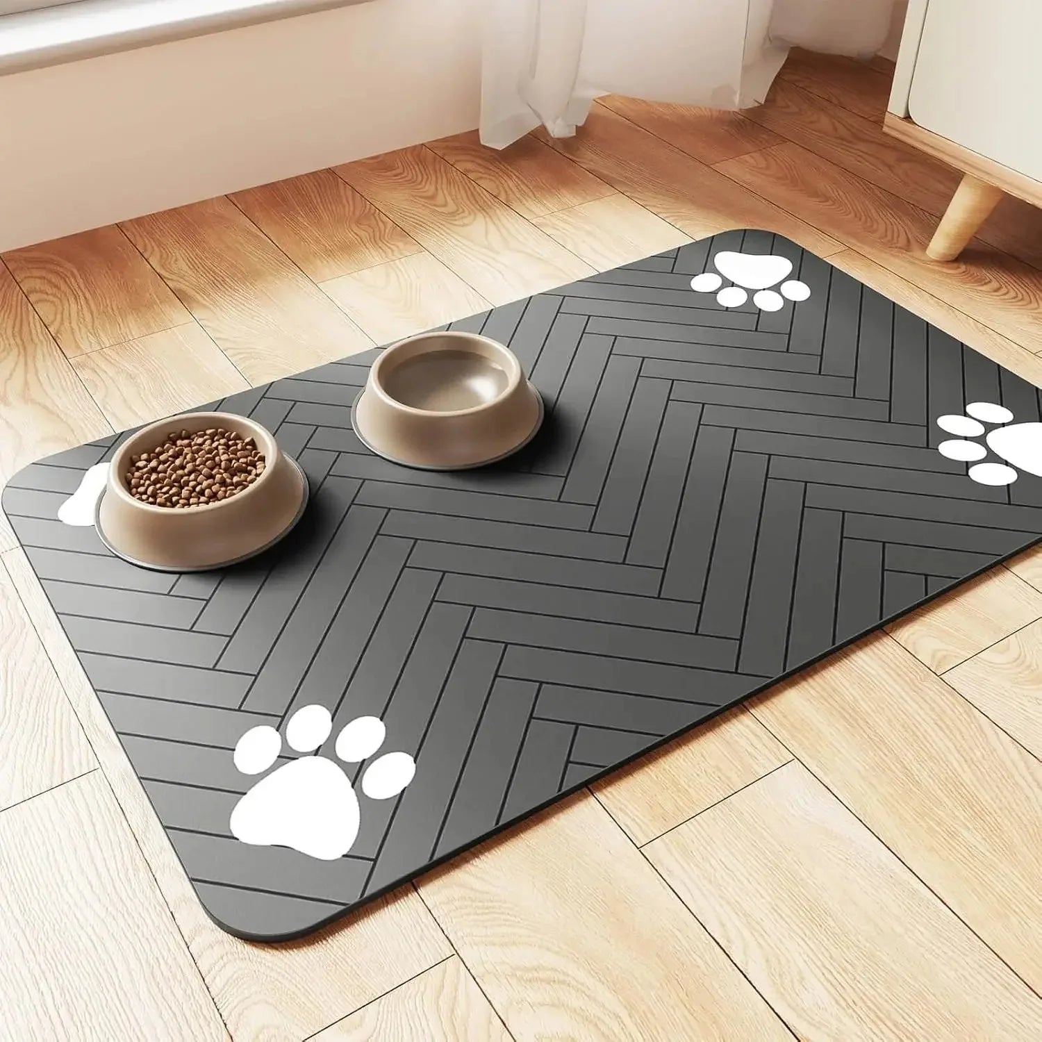 Absorbent stain resistant pet mat